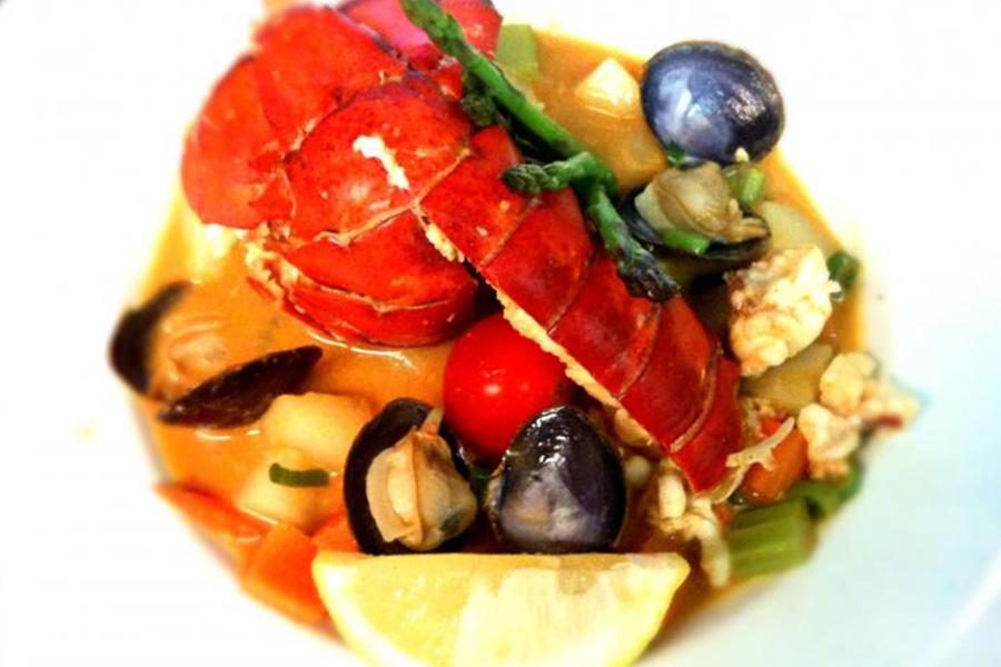 Nage de homard et palourdes savoury