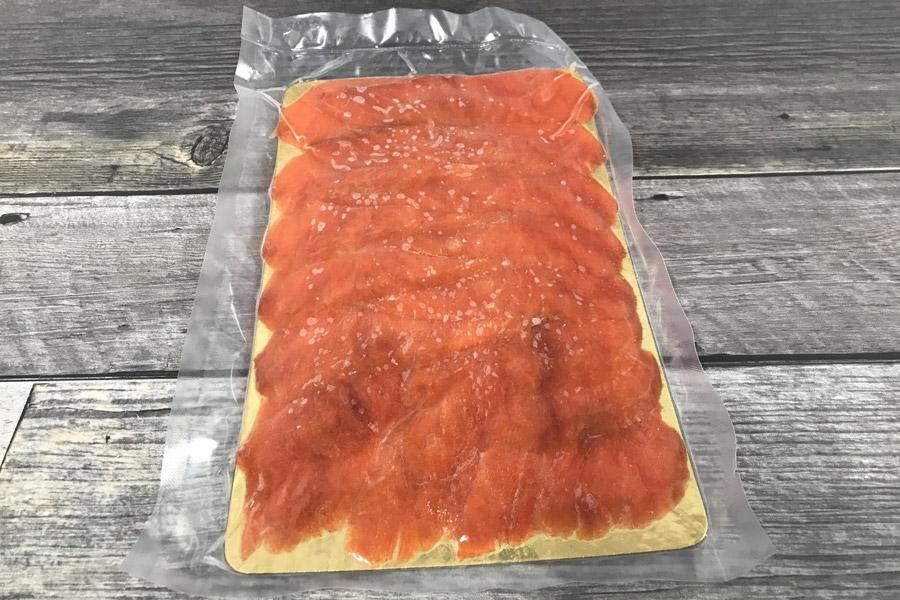 Filet de saumon rouge fumé sauvage canadien Pacifique de qualité supérieure  : : Épicerie et Cuisine gastronomique